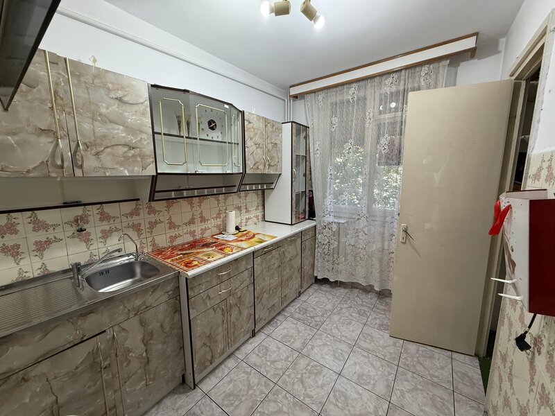 Berceni, Brancoveanu, complex Huedin Center,